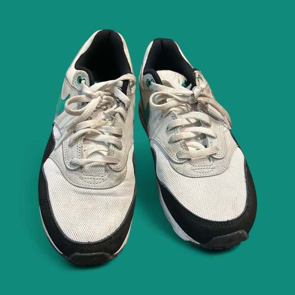 Buy Air Max 1 Older Kids' Shoes - White/Pure Platinum/Black/Stadium Green - Picture 2 of 3